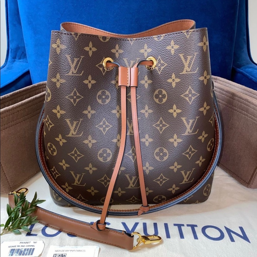 Louis Vuitton Neo Noe Carmel color 💯 Authentic